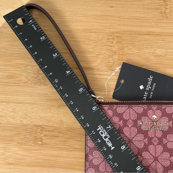 NWT Kate Spade Lucy Small Zip Wristlet – Spade Flower Grenache KH614 - Picture 7 of 8